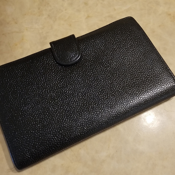 Authentic Chanel wallet - Picture 2 of 9
